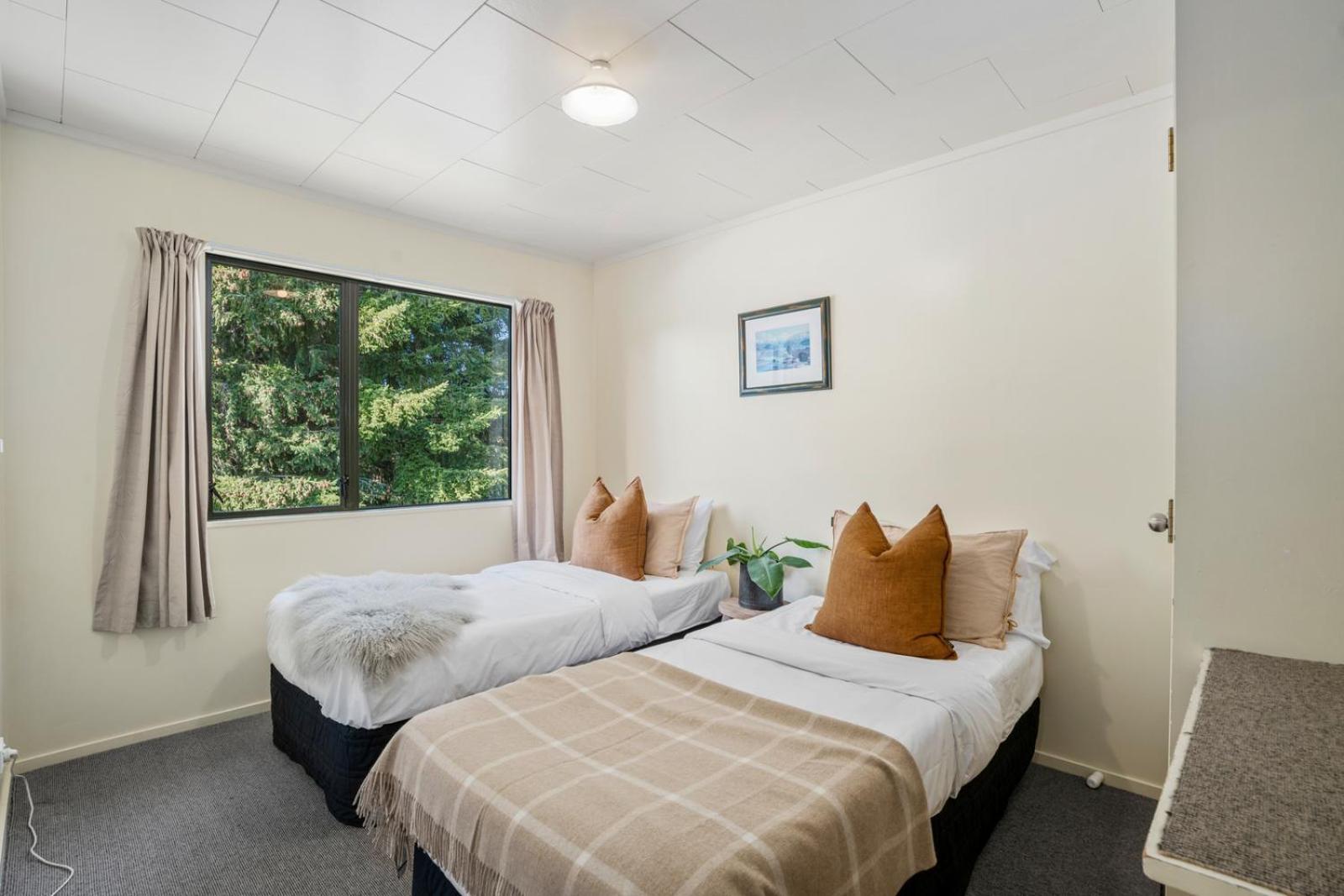 Ride Base Wanaka Apartments Exterior photo
