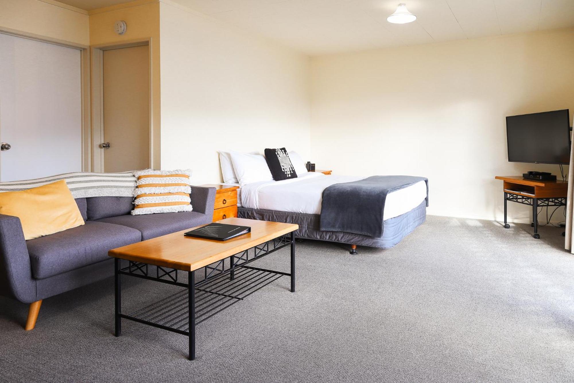 Ride Base Wanaka Apartments Exterior photo