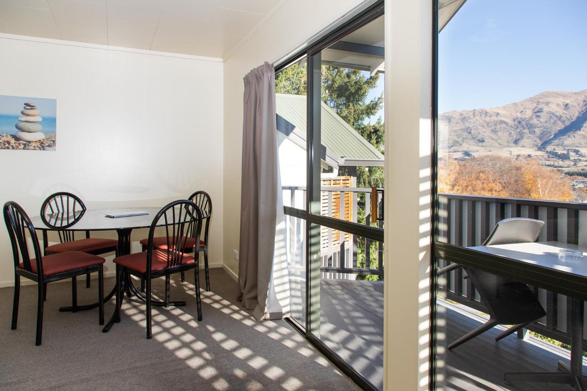 Ride Base Wanaka Apartments Exterior photo