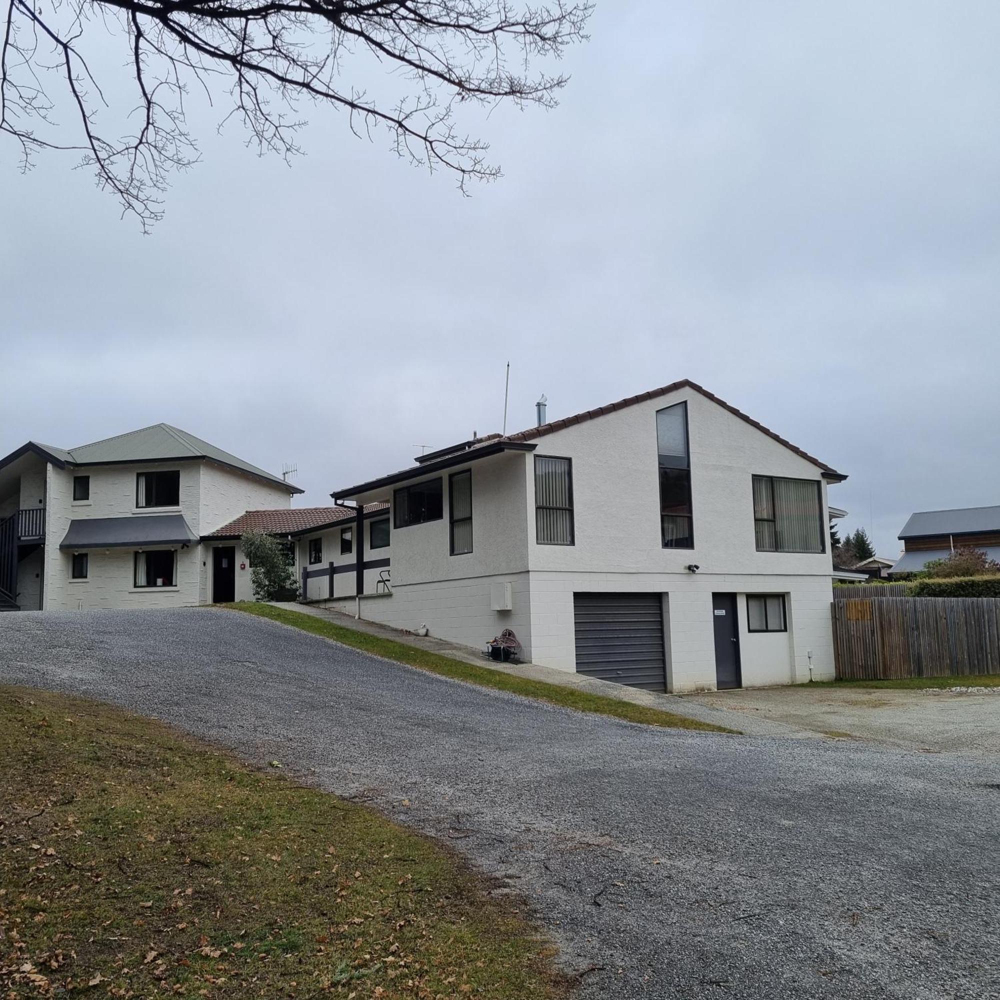 Ride Base Wanaka Apartments Exterior photo